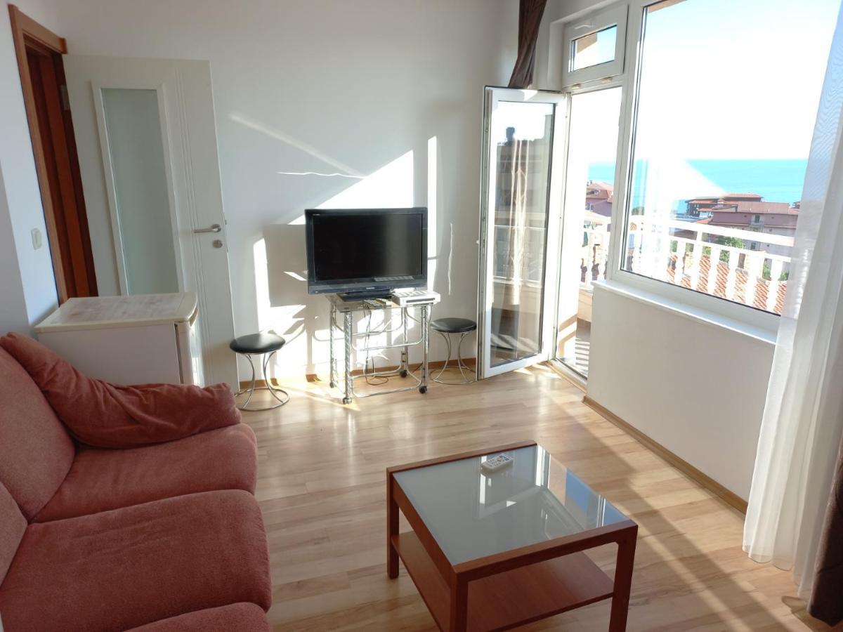Guest House Rona - Free Parking And Sea View Sveti Vlas Εξωτερικό φωτογραφία